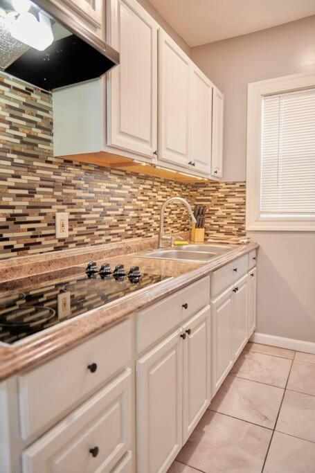 Cozy Apartment 1St 10Min Walk Downtown And City View Providence Eksteriør billede